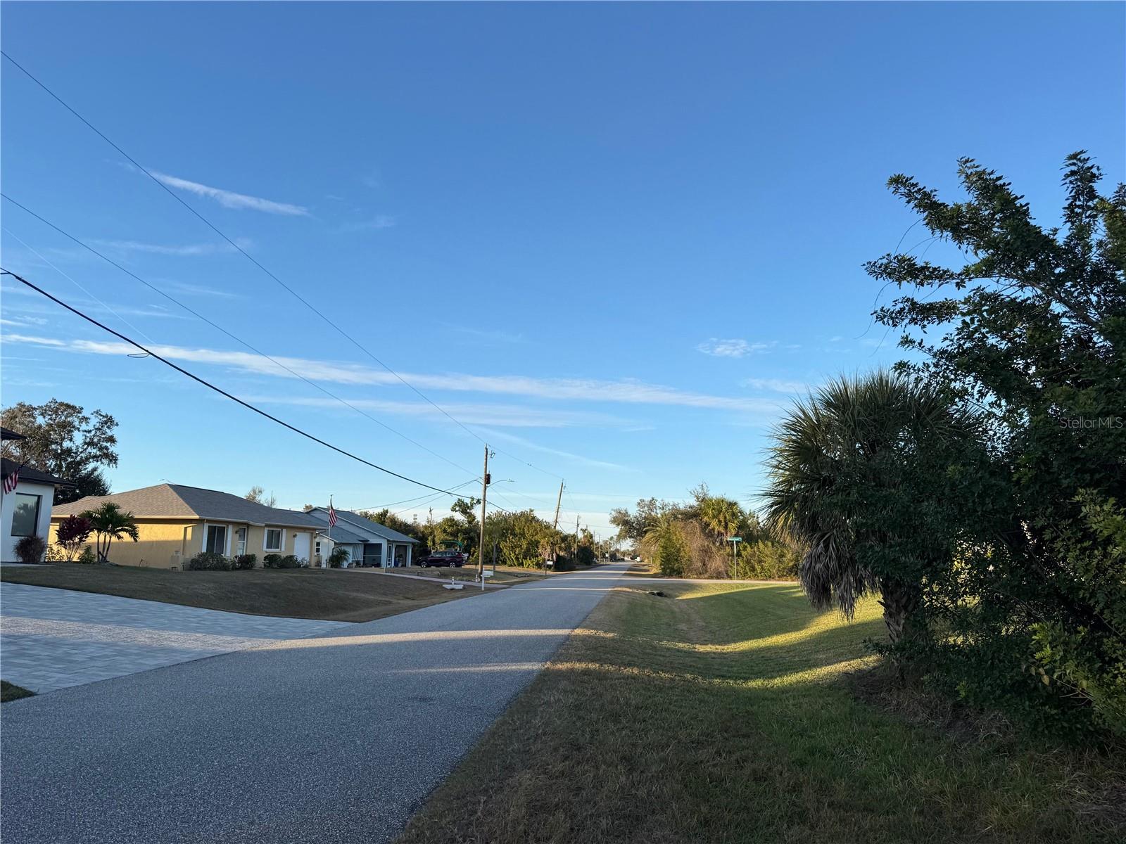 Image 11 of 12 For 7169 Burnsville St