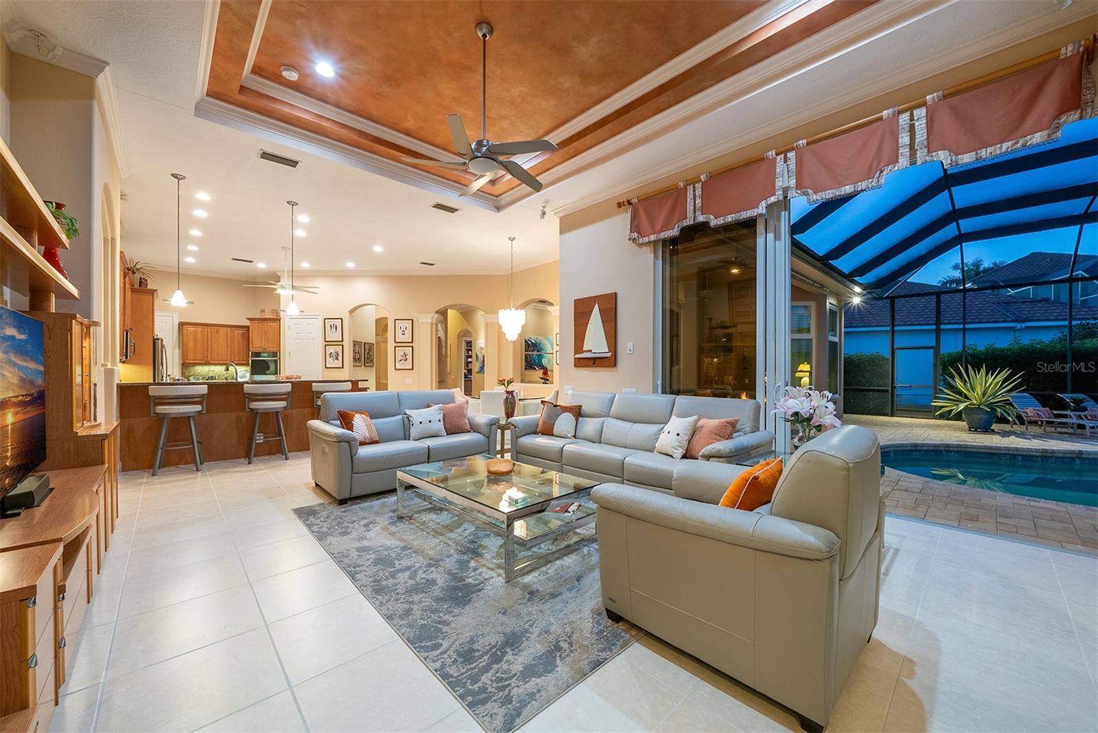 Image 27 of 87 For 14 Carisa Royale Court