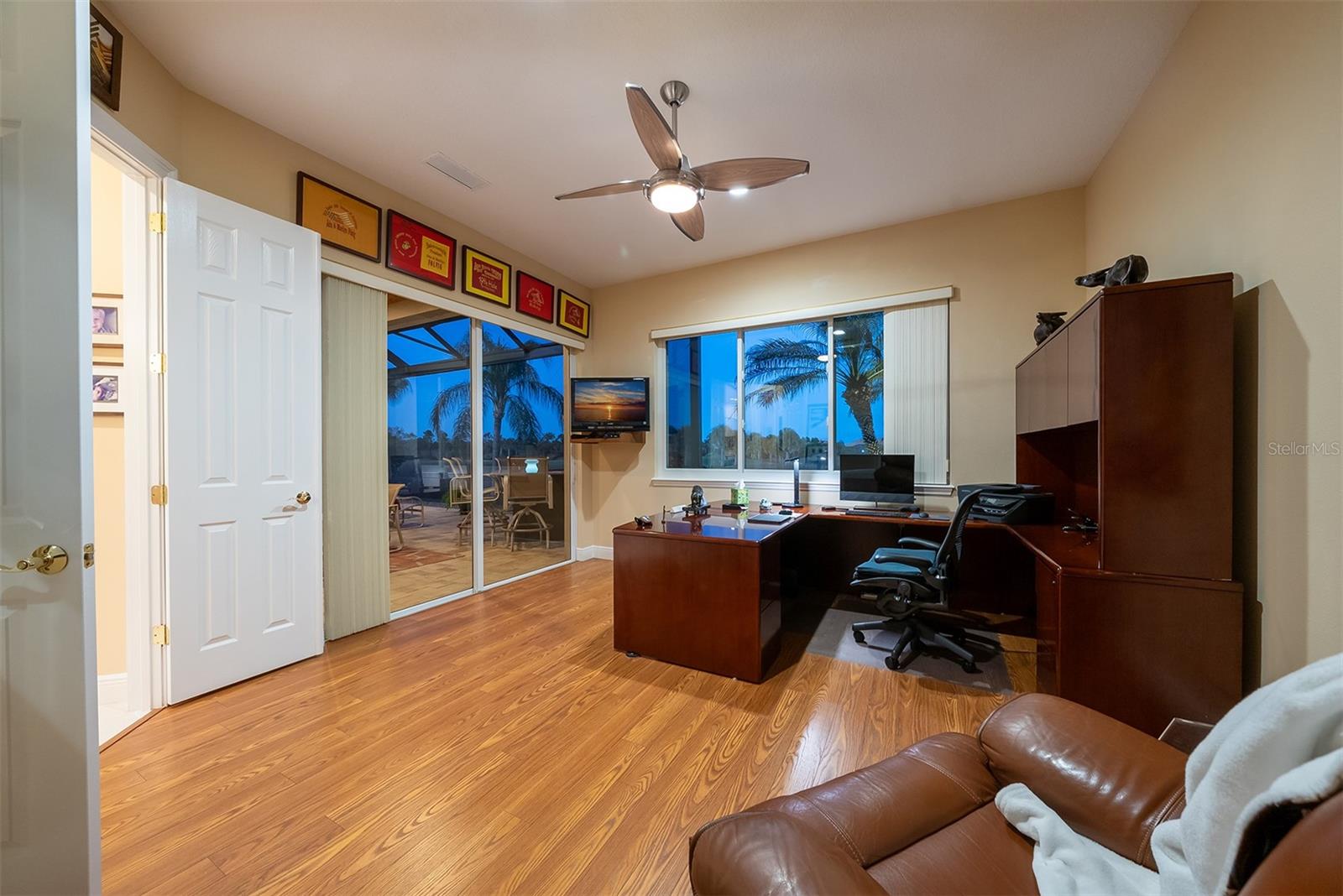 Image 39 of 87 For 14 Carisa Royale Court