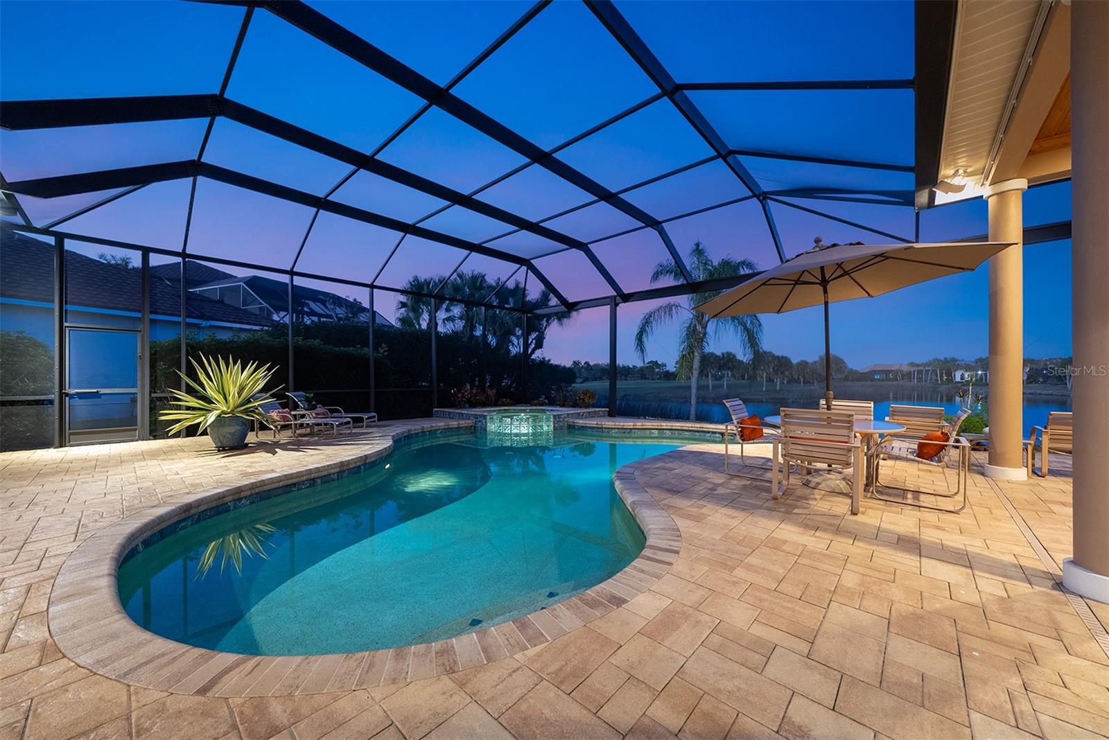 Image 46 of 87 For 14 Carisa Royale Court