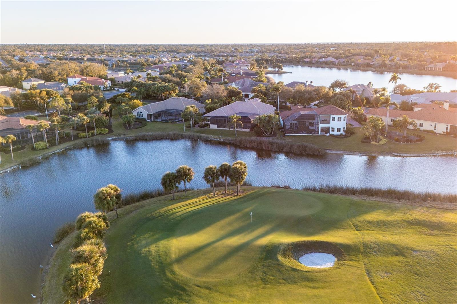 Image 58 of 87 For 14 Carisa Royale Court