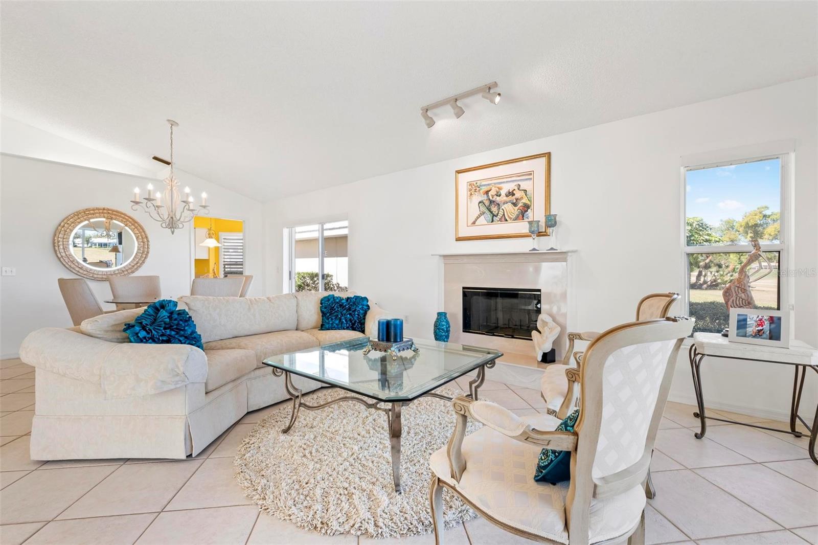 Image 13 of 58 For 732 Brightside Crescent Drive 17