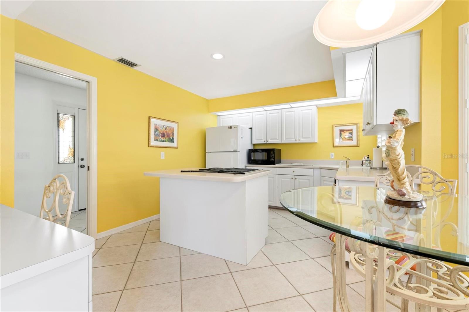 Image 16 of 58 For 732 Brightside Crescent Drive 17