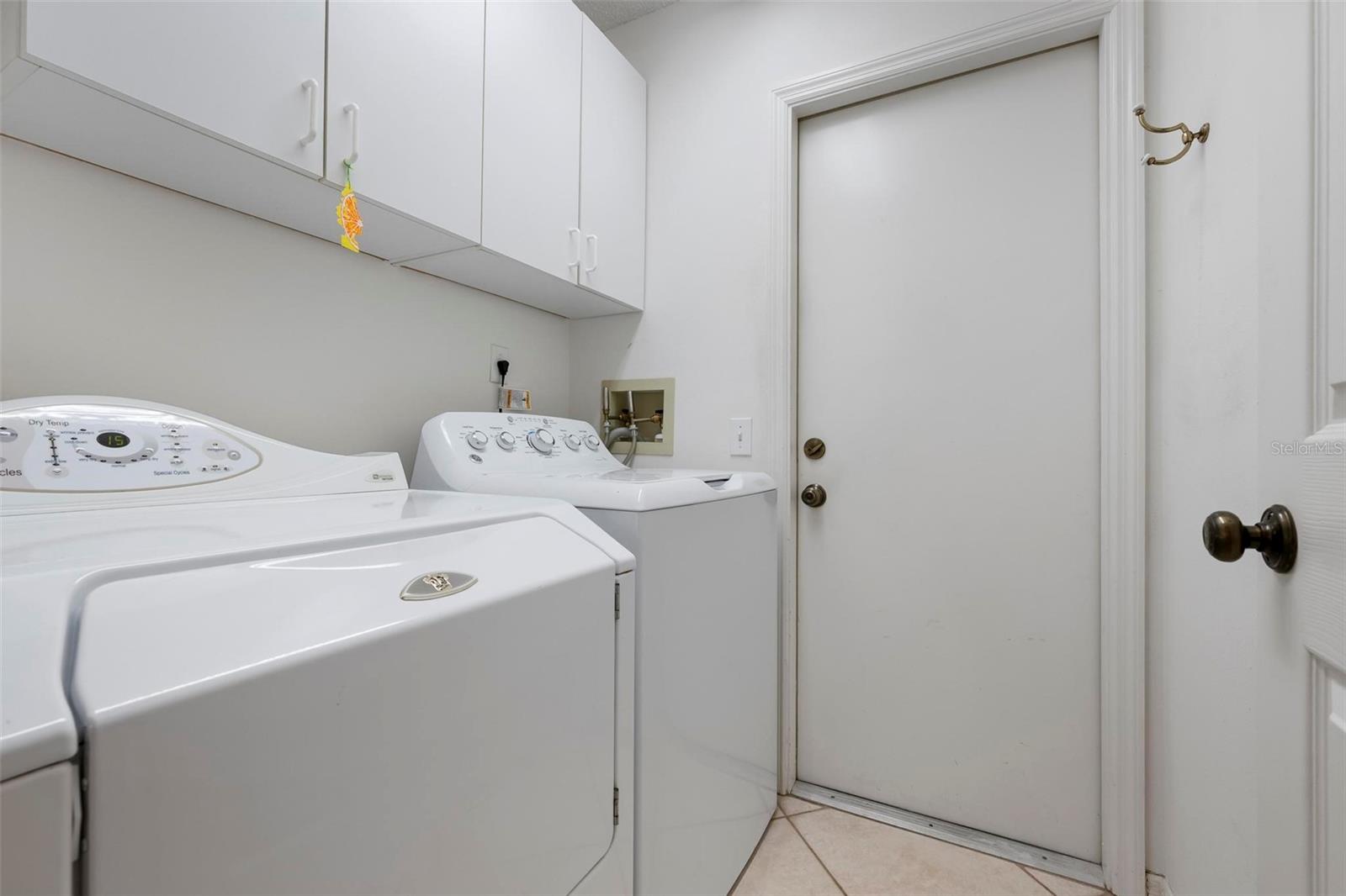 Image 33 of 58 For 732 Brightside Crescent Drive 17