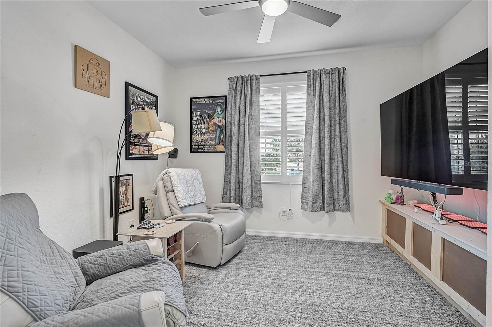 Image 19 of 68 For 10095 Crooked Creek Drive