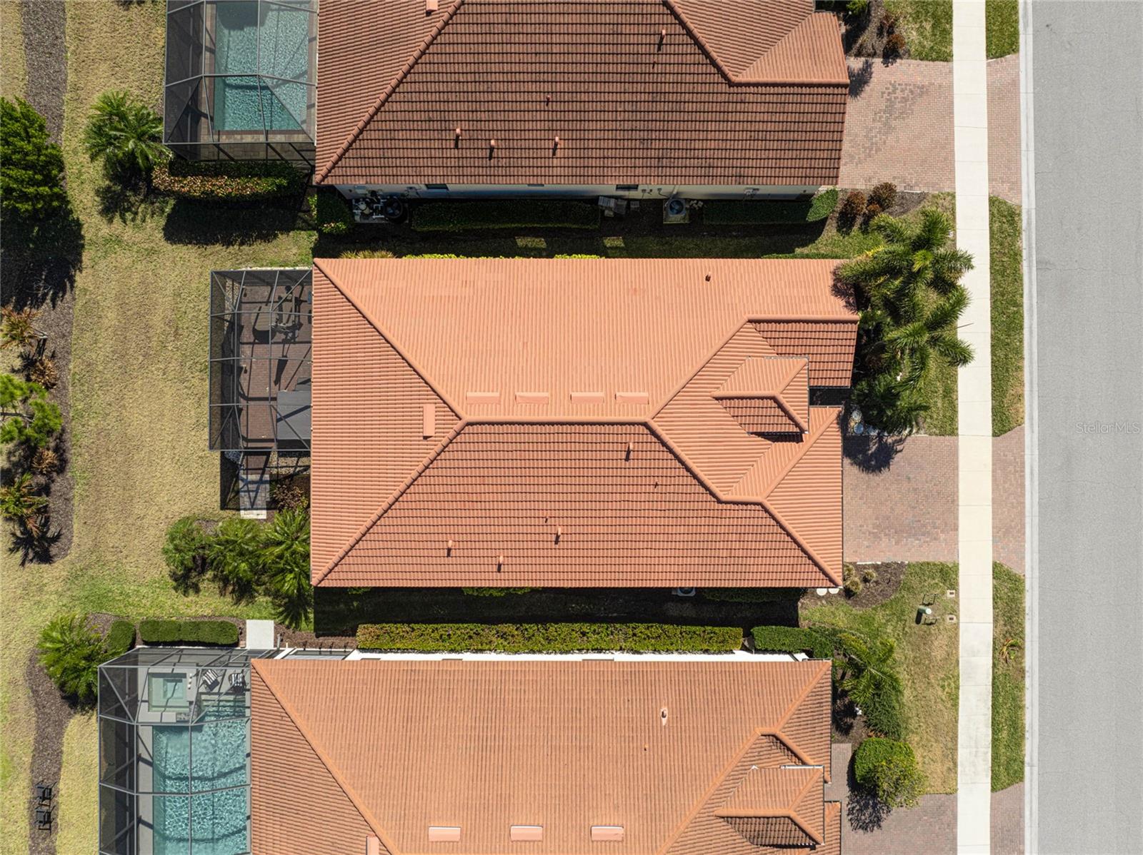 Image 33 of 68 For 10095 Crooked Creek Drive