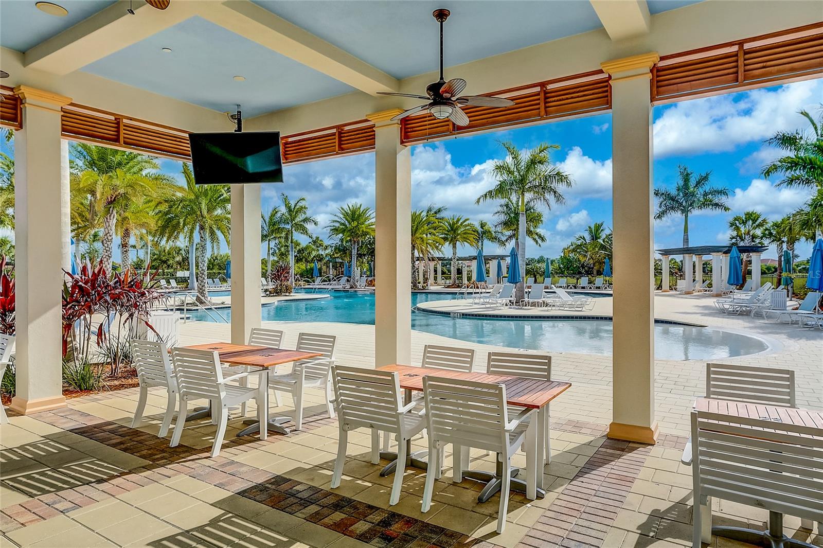 Image 50 of 68 For 10095 Crooked Creek Drive