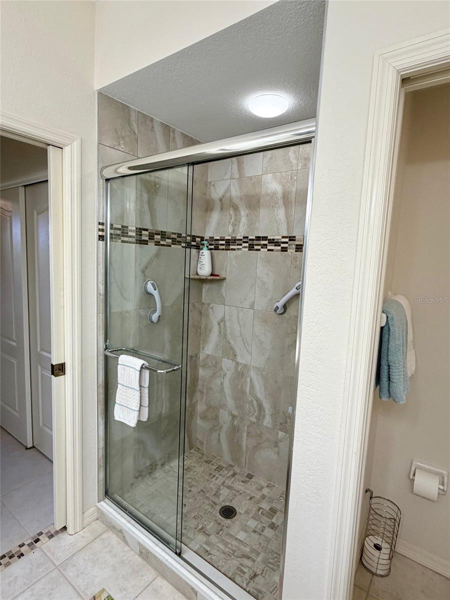 Image 16 of 34 For 1801 Auburn Lakes Circle 1