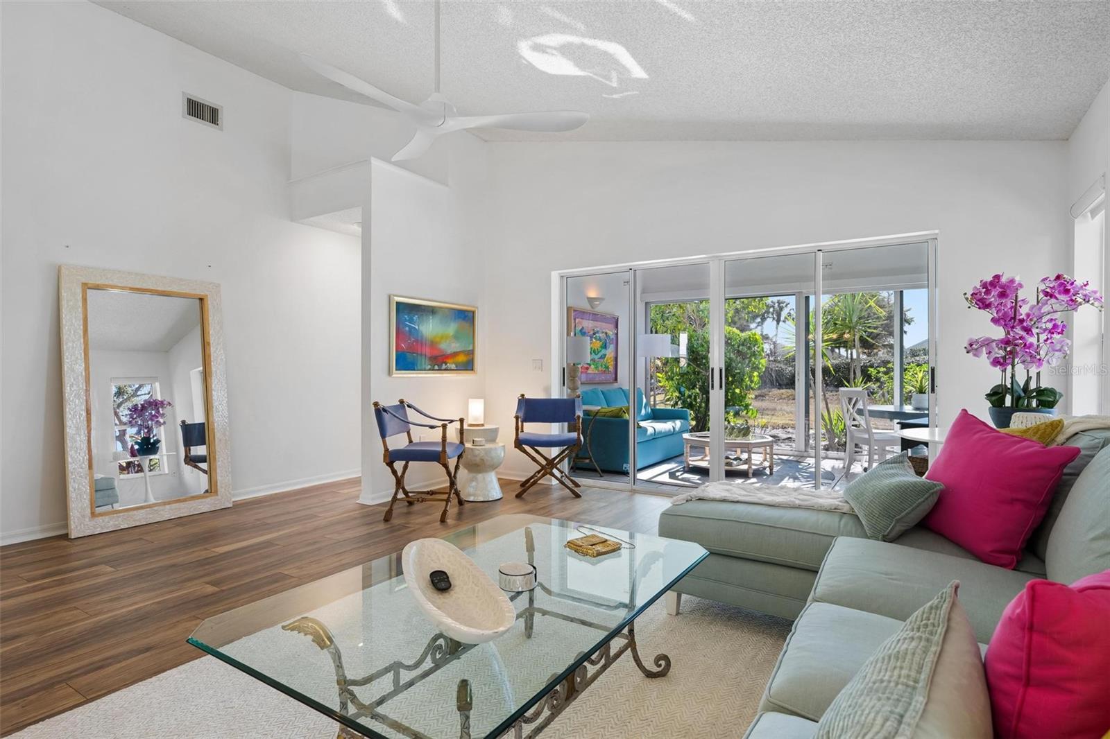 Image 12 of 39 For 733 Brightside Crescent Drive 31