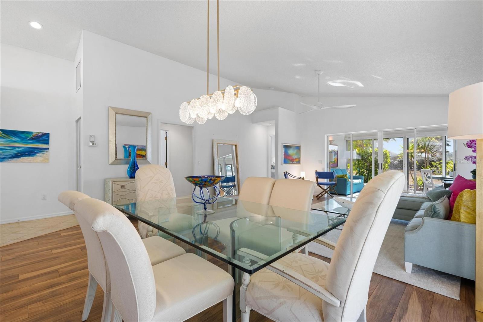 Image 14 of 39 For 733 Brightside Crescent Drive 31