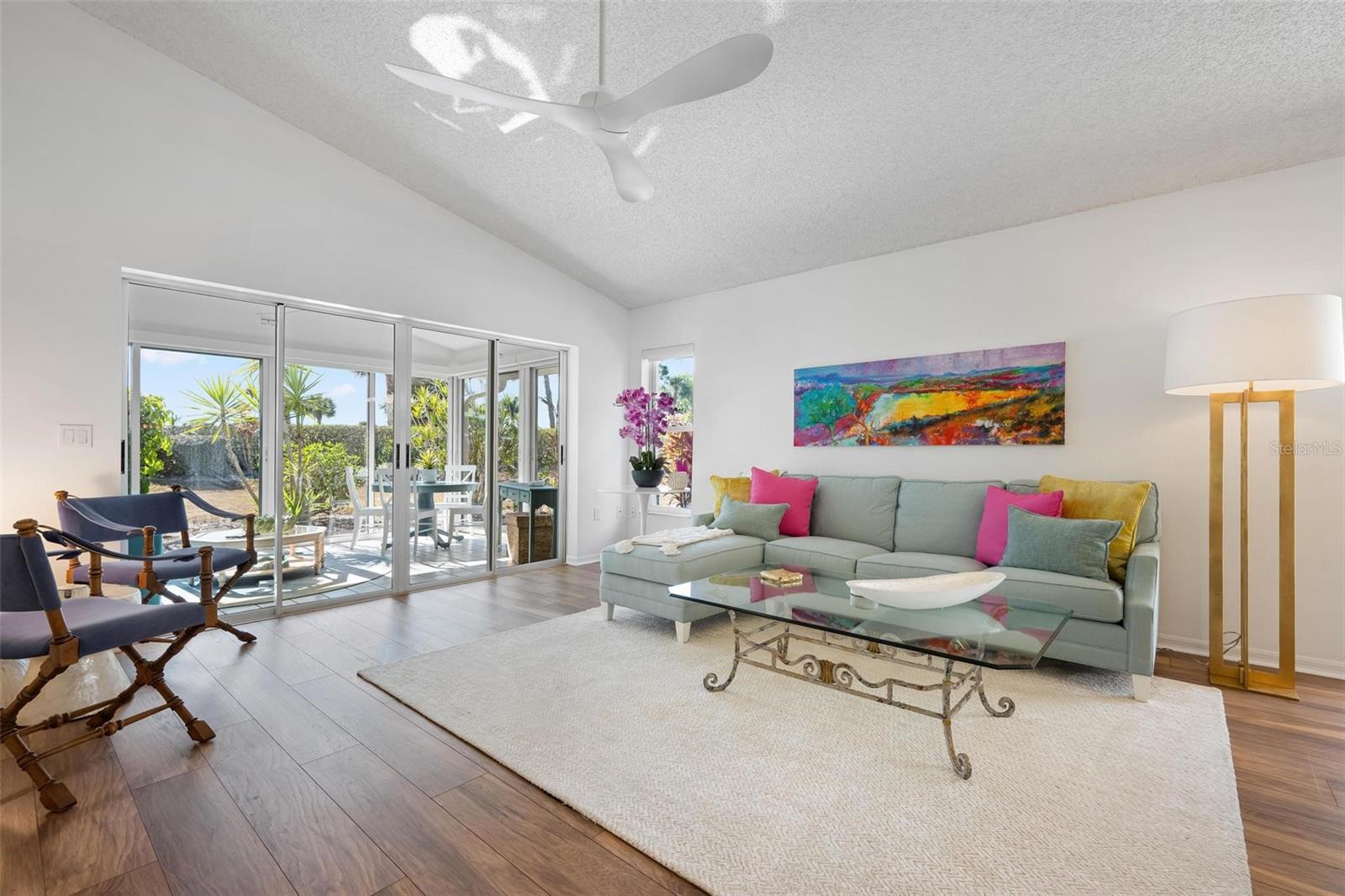 Image 8 of 39 For 733 Brightside Crescent Drive 31