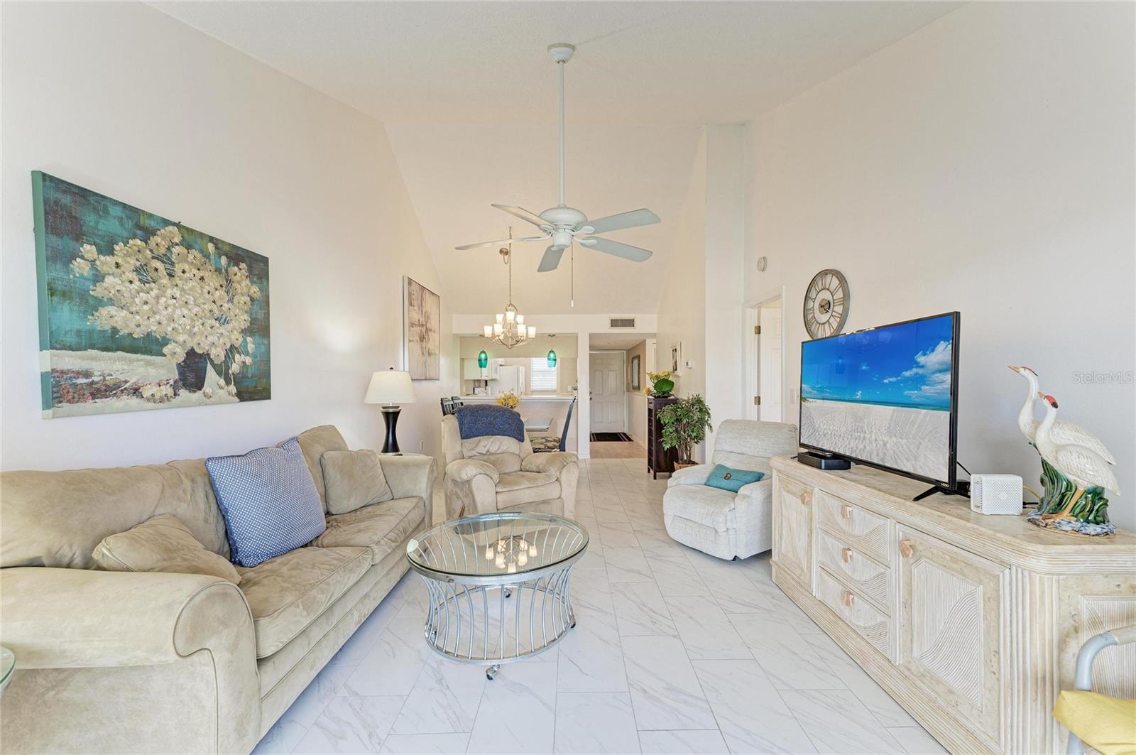 Image 18 of 63 For 408 Cerromar Circle  236 B