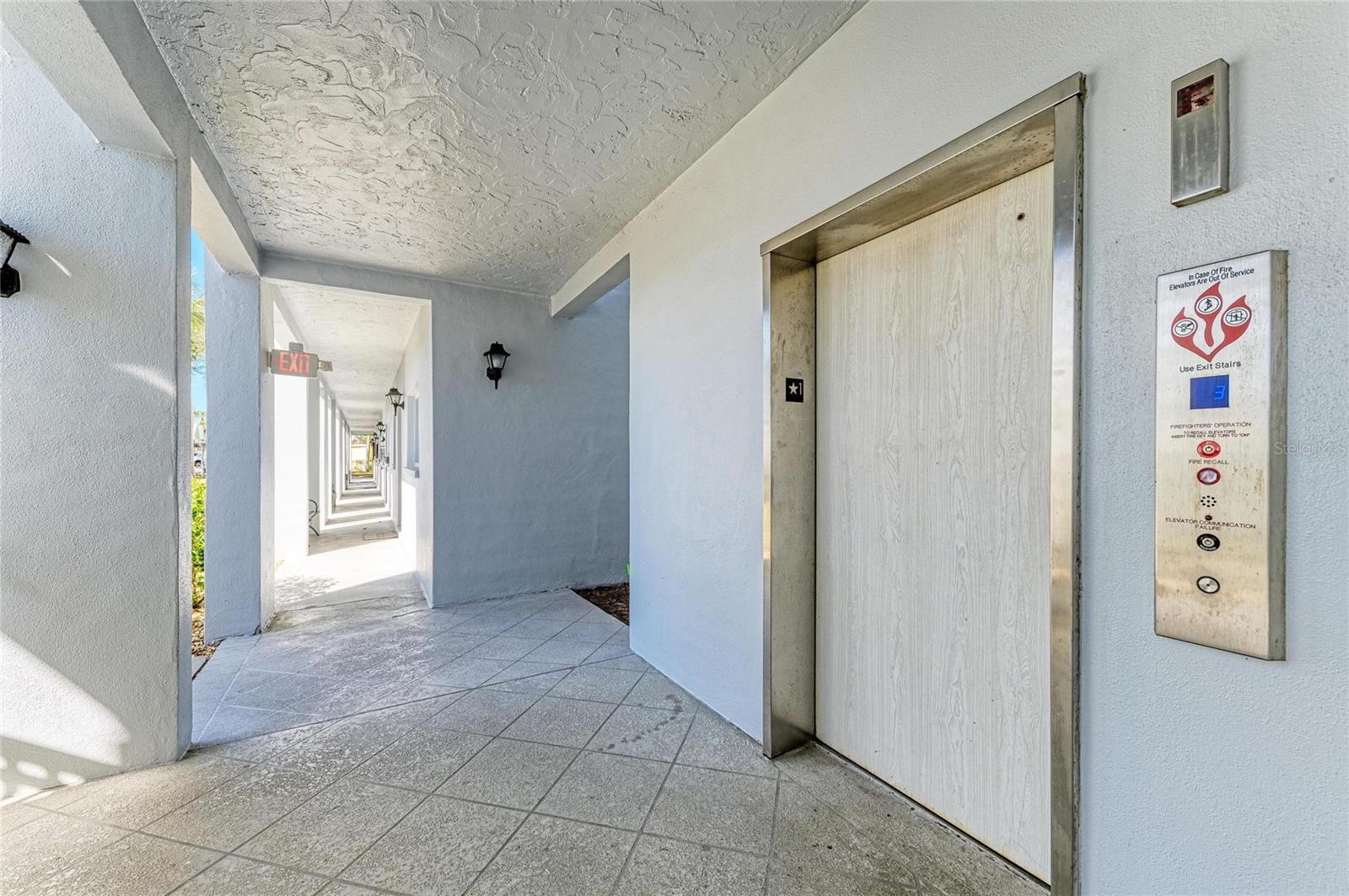 Image 3 of 63 For 408 Cerromar Circle  236 B