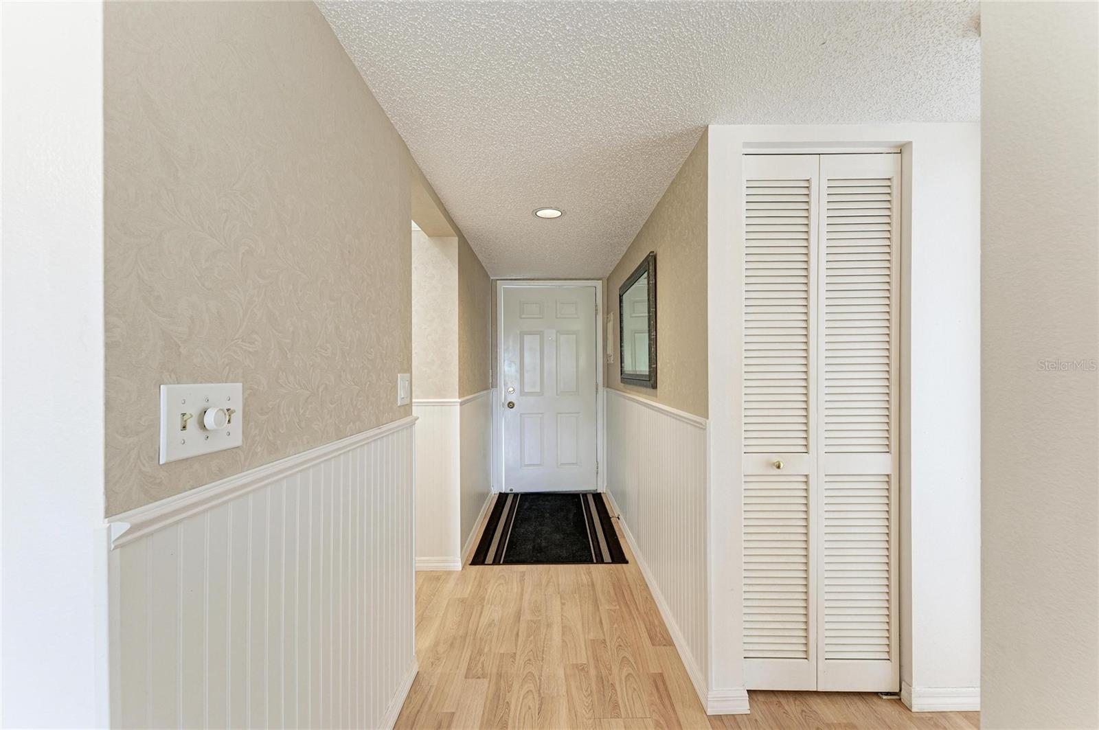 Image 6 of 63 For 408 Cerromar Circle  236 B