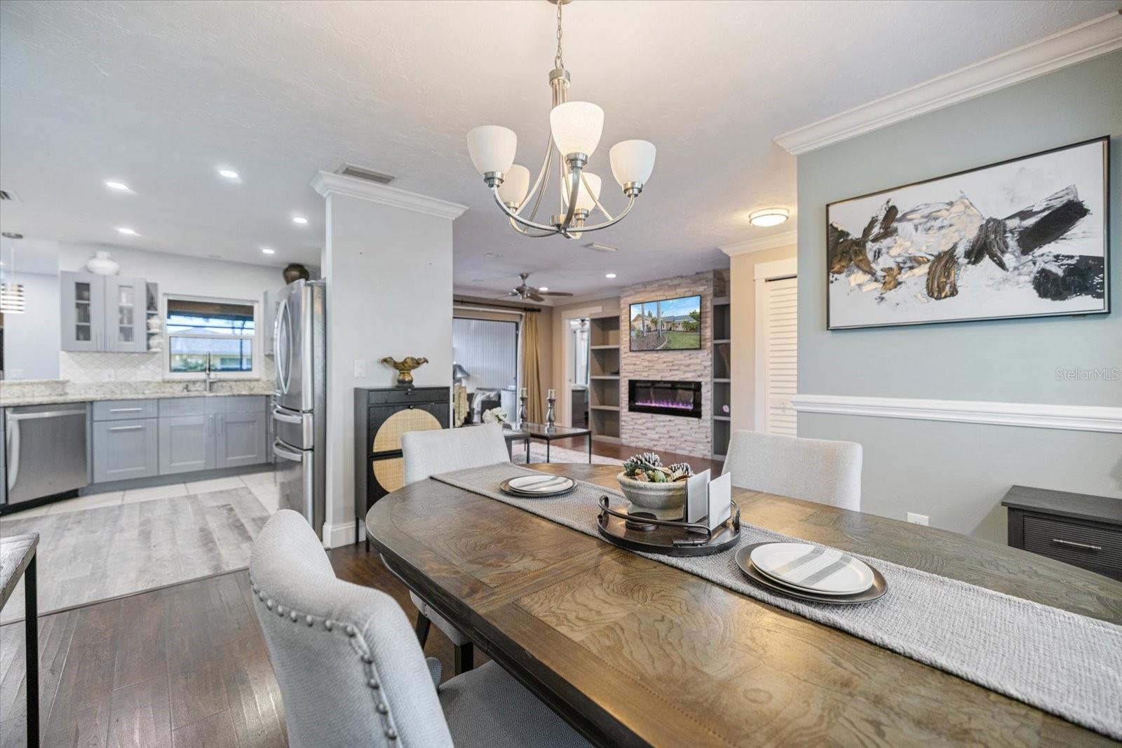 Image 12 of 79 For 1627 Del Monte Court