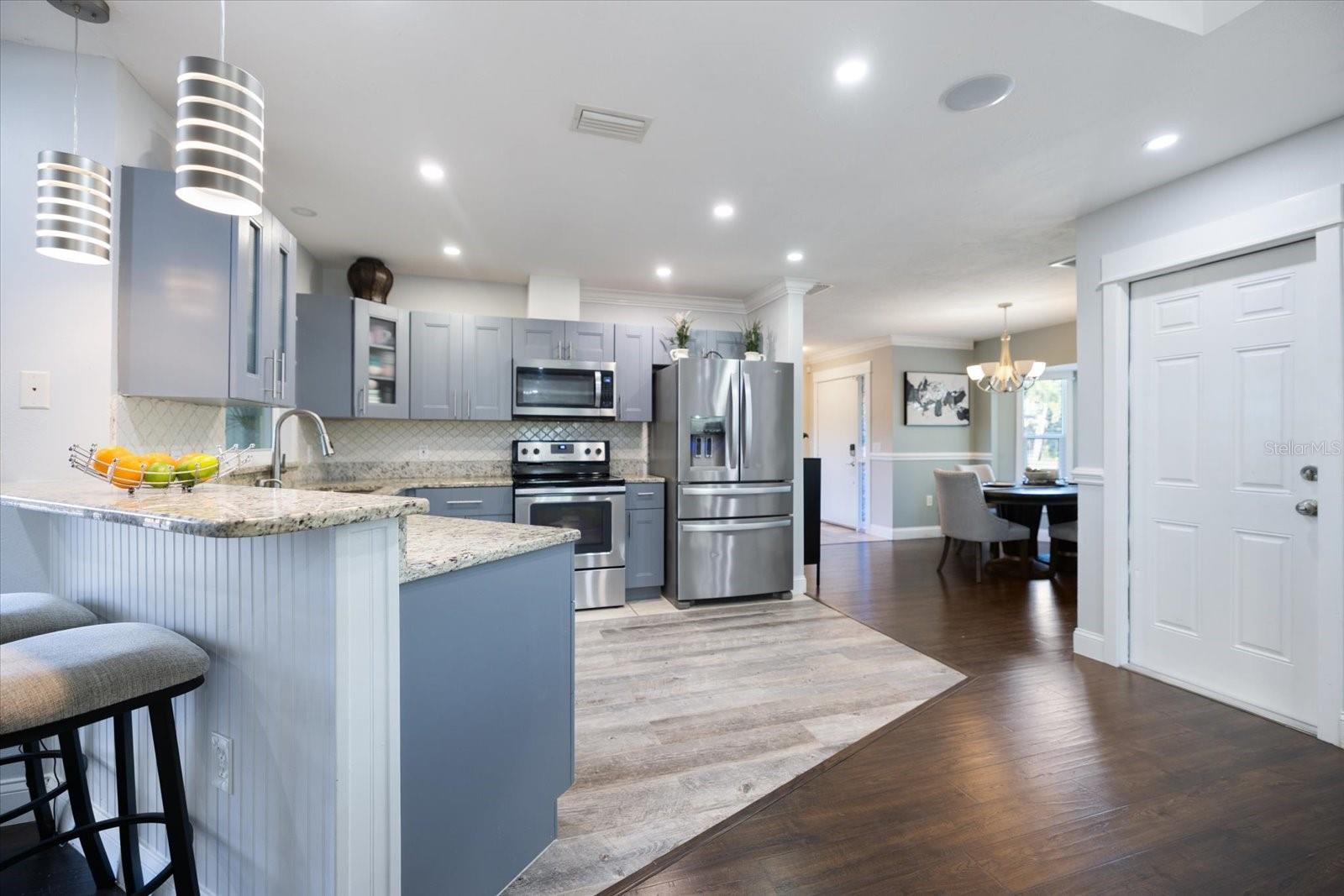 Image 15 of 79 For 1627 Del Monte Court