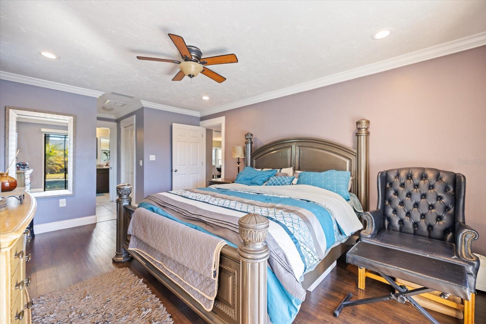 Image 21 of 79 For 1627 Del Monte Court