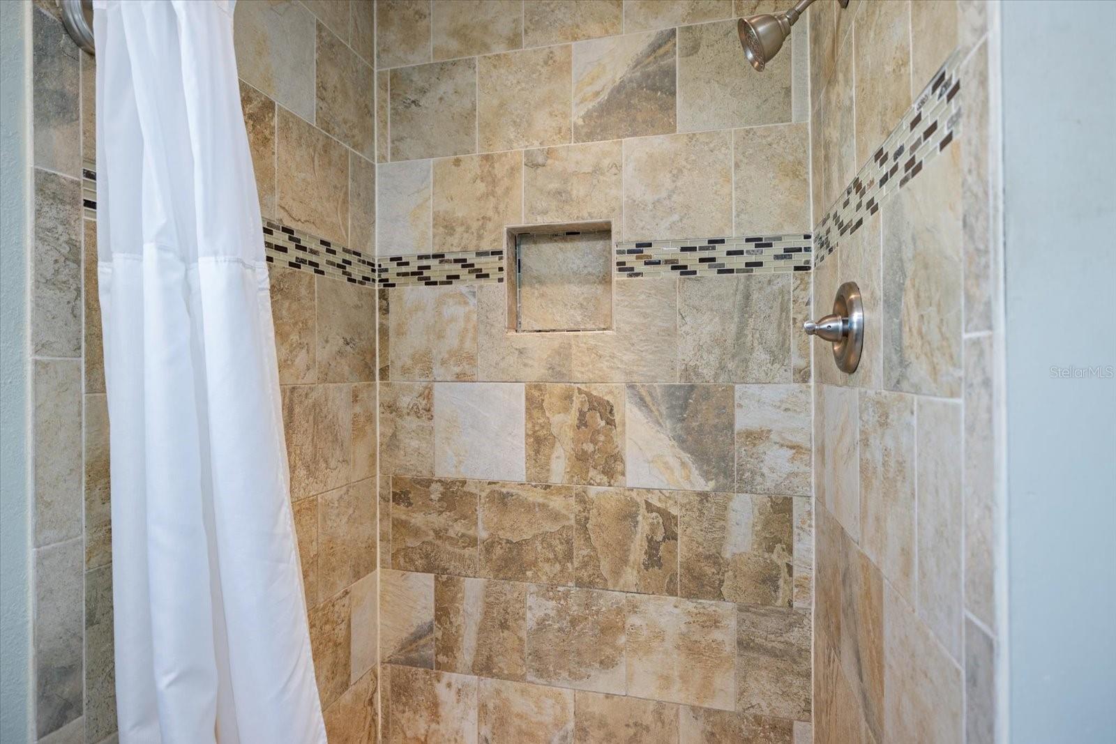 Image 24 of 79 For 1627 Del Monte Court