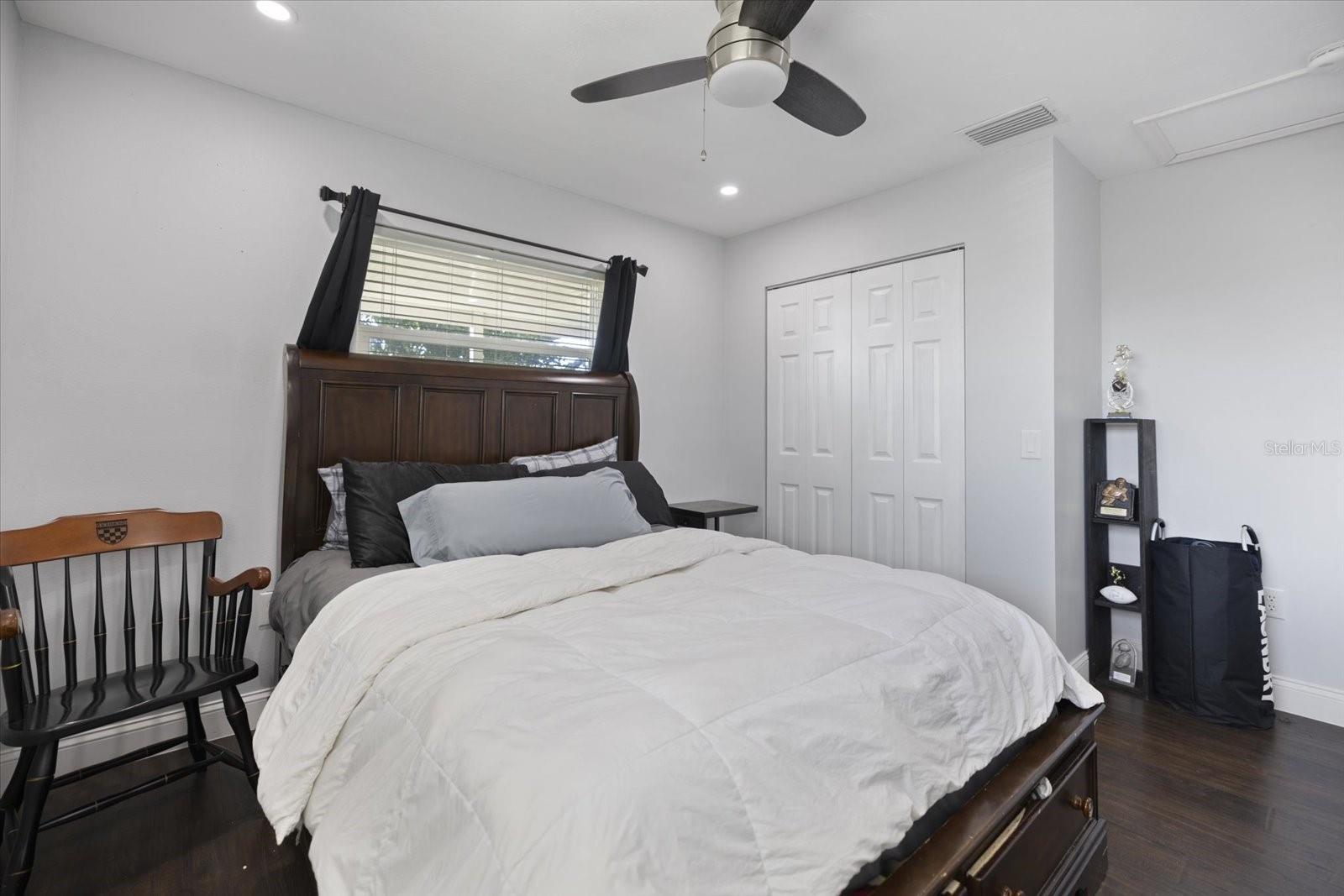 Image 28 of 79 For 1627 Del Monte Court