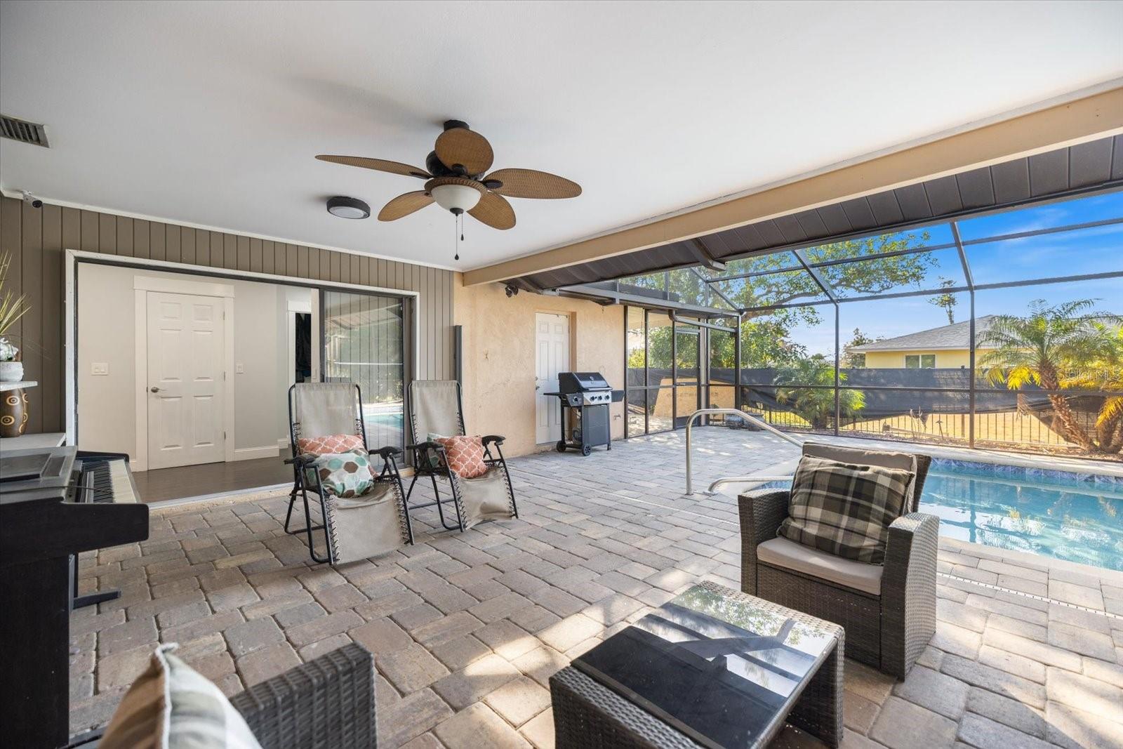 Image 31 of 79 For 1627 Del Monte Court