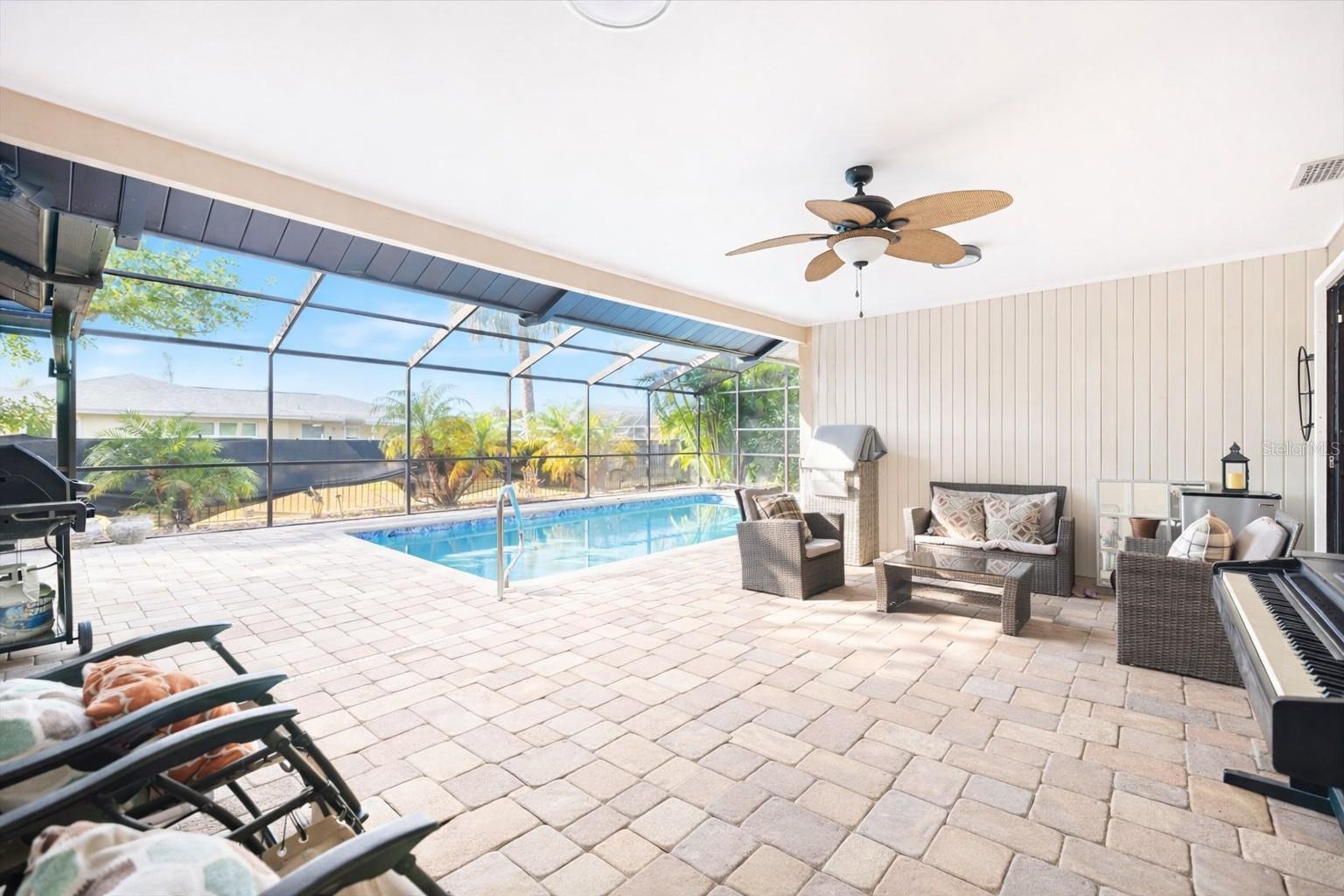 Image 33 of 79 For 1627 Del Monte Court