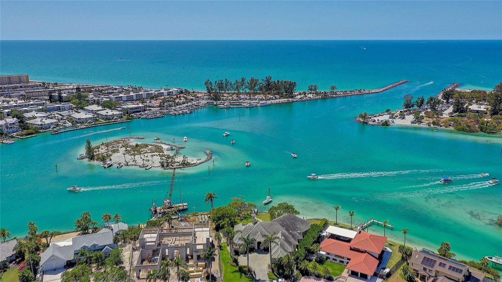 Image 52 of 79 For 1627 Del Monte Court