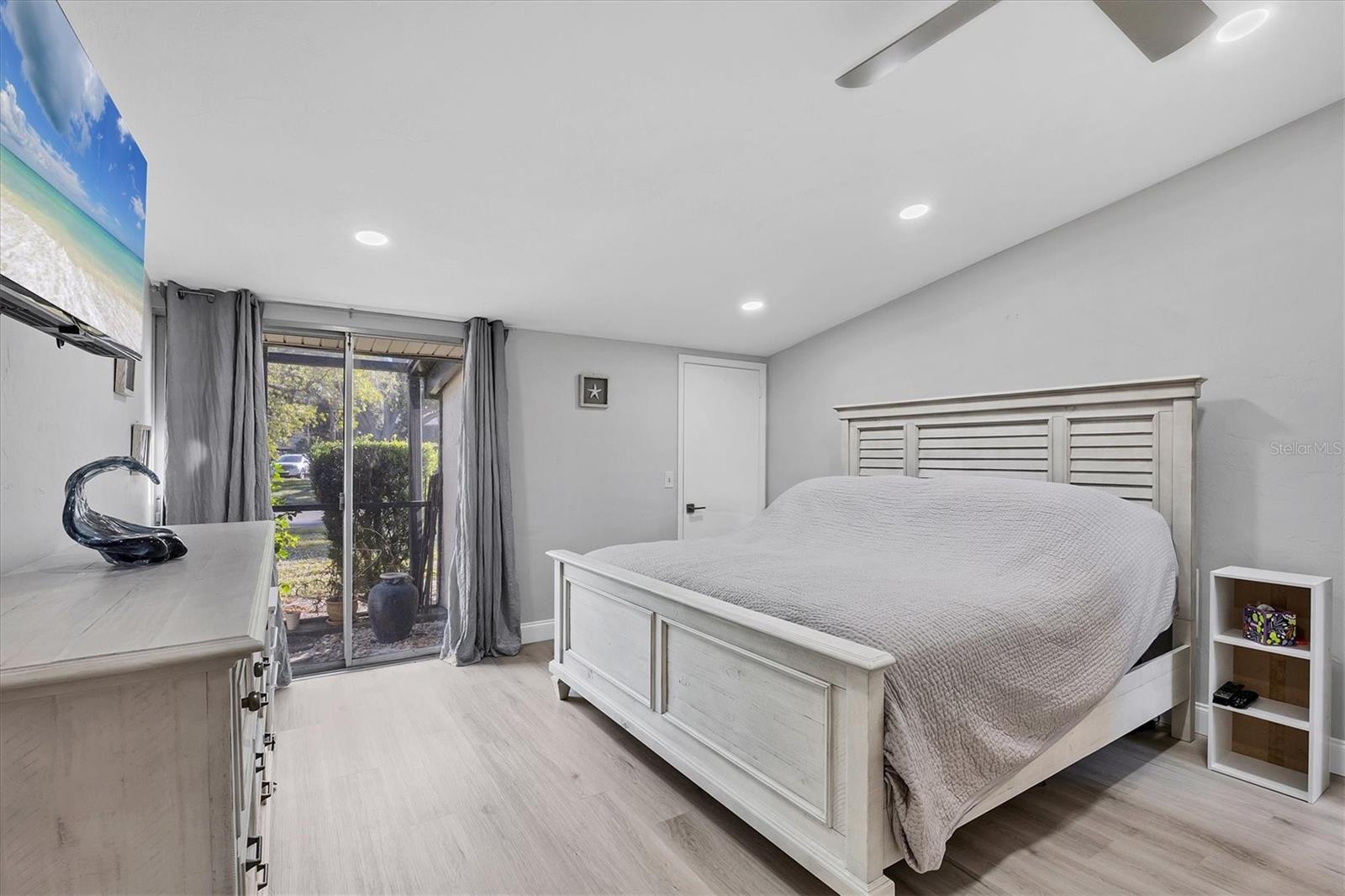 Image 10 of 40 For 680 White Pine Tree Road 61