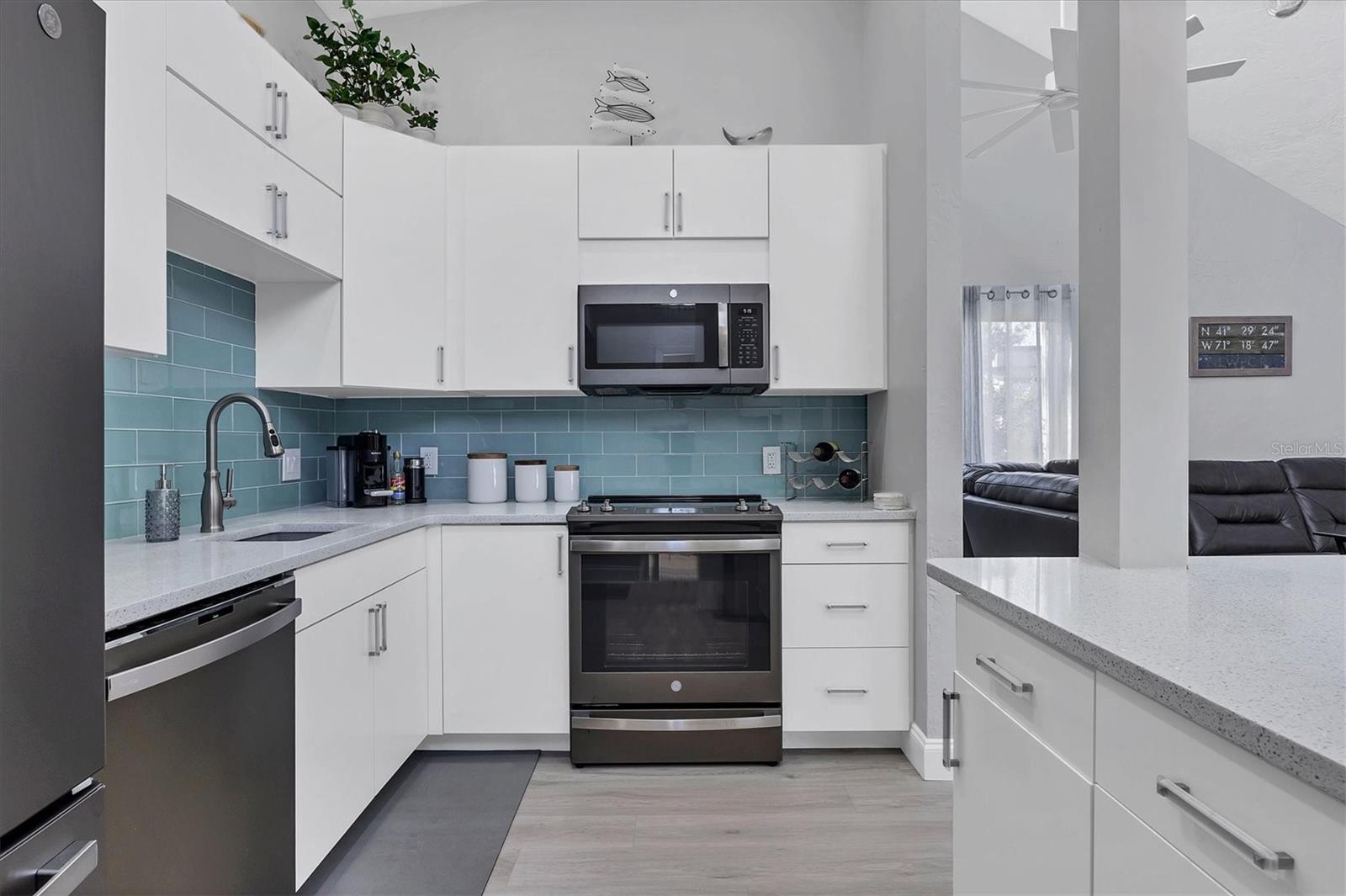 Image 9 of 40 For 680 White Pine Tree Road 61