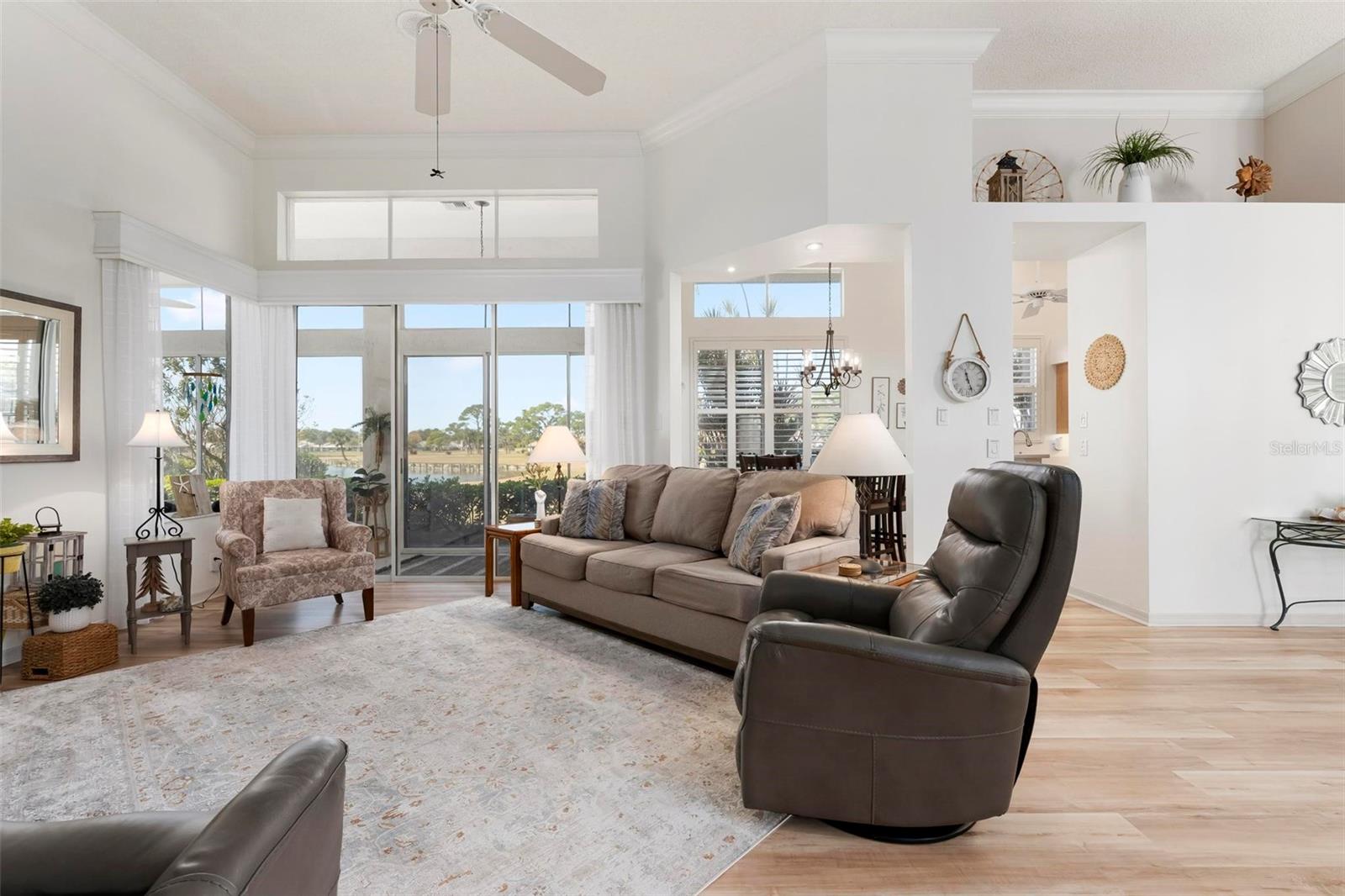 Image 7 of 43 For 604 Crossfield Circle 31