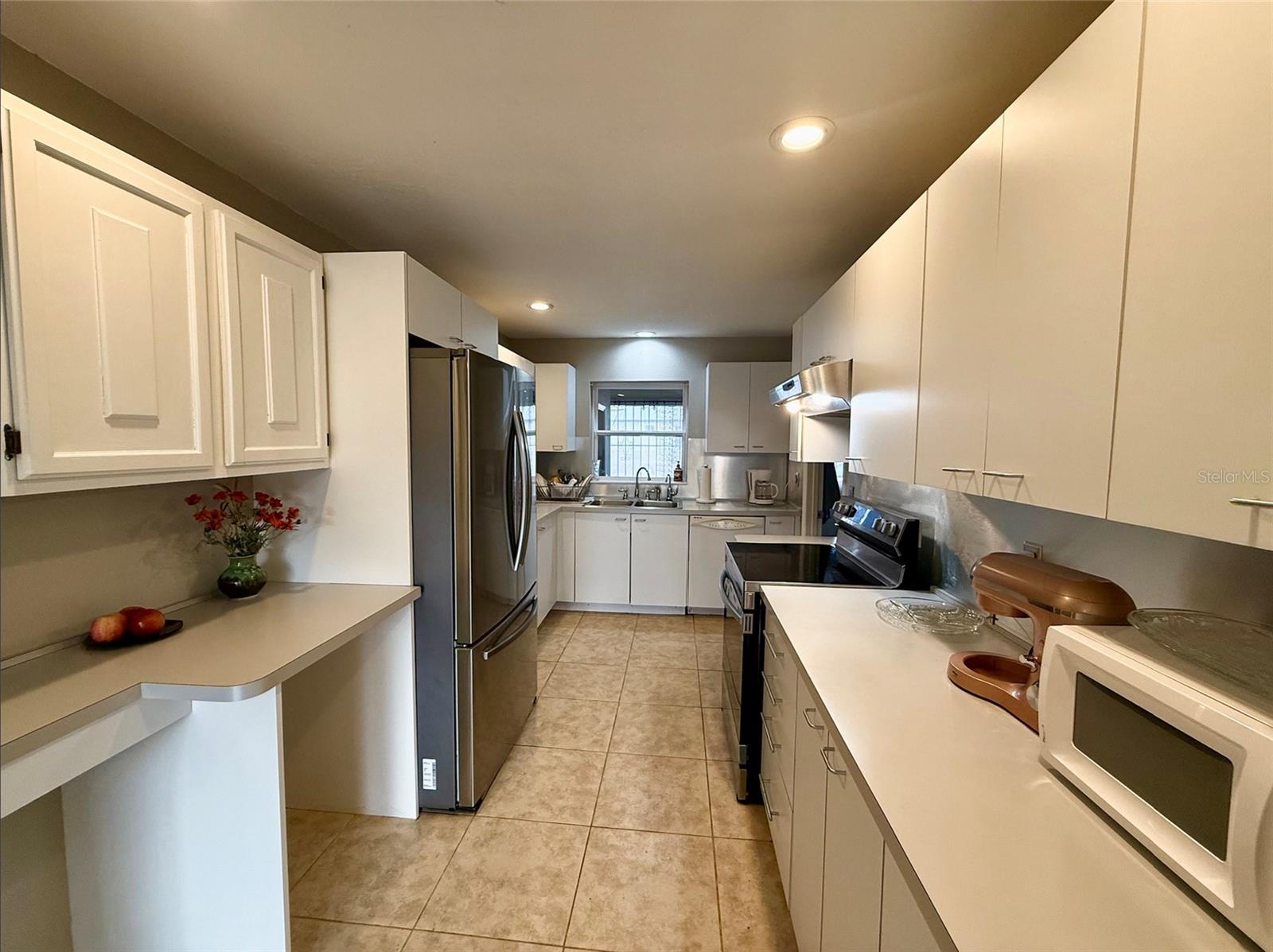 Image 11 of 27 For 12047 De Leon Drive