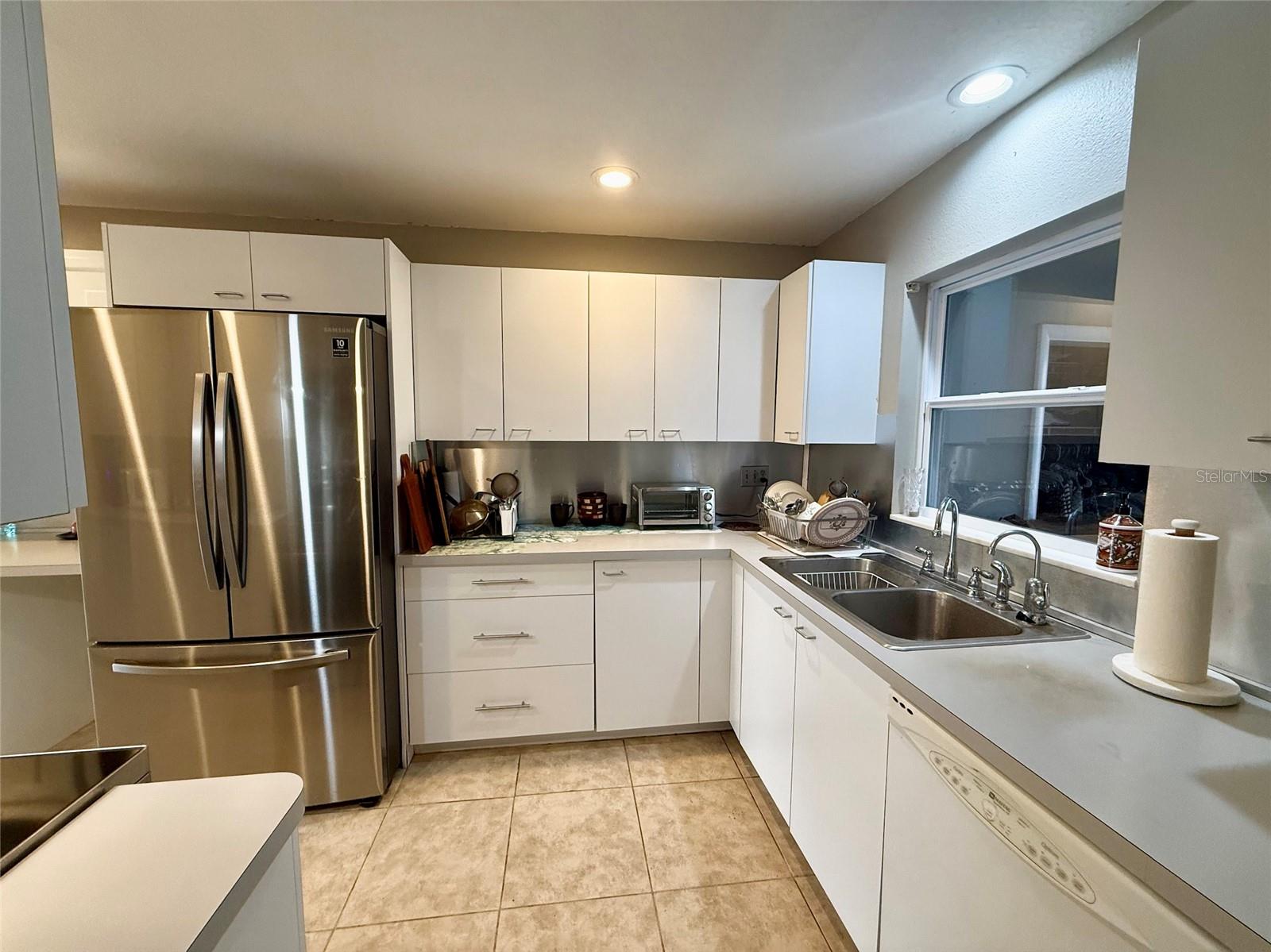 Image 12 of 27 For 12047 De Leon Drive