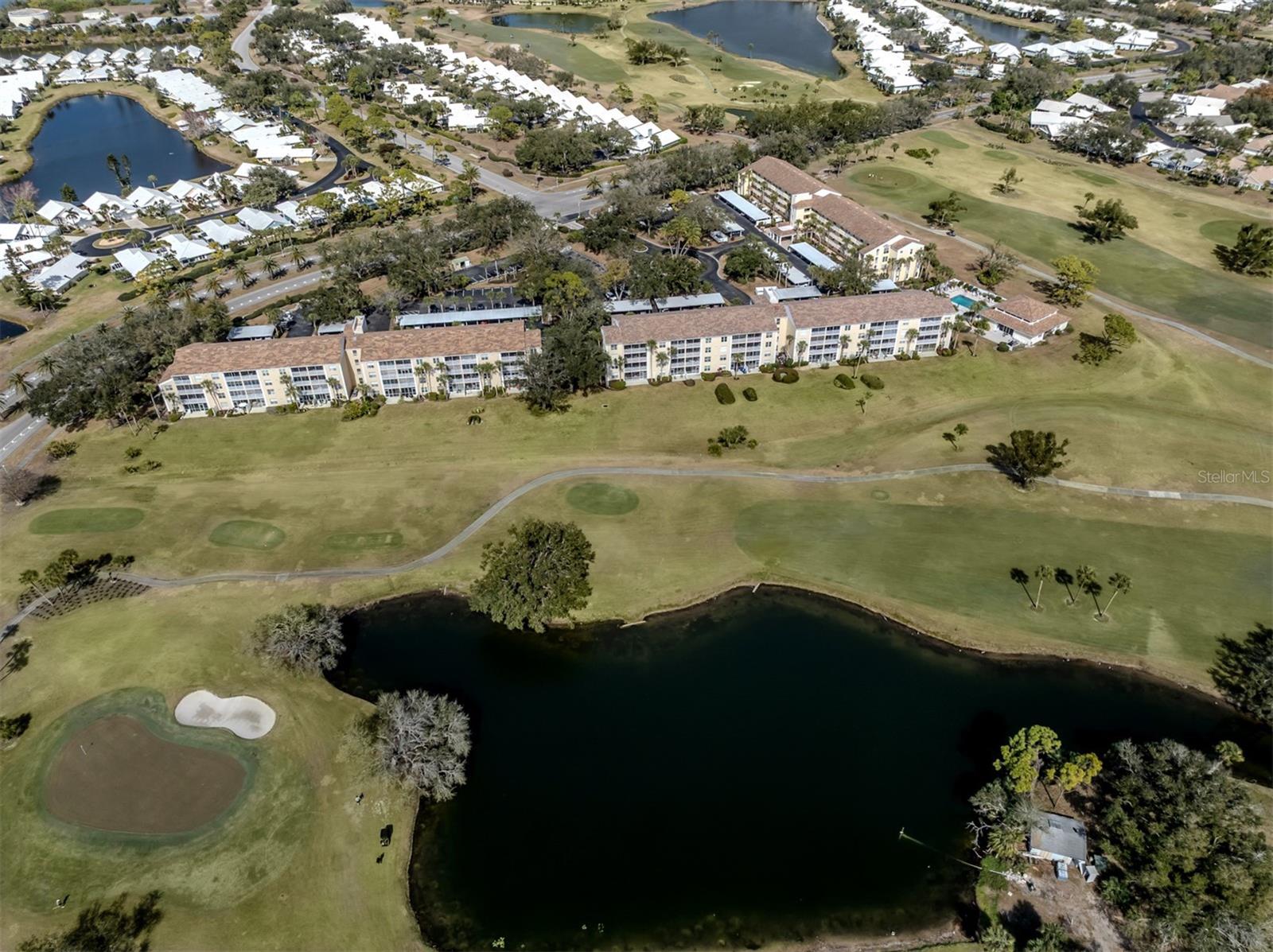 Image 12 of 100 For 818 Wexford Boulevard 818