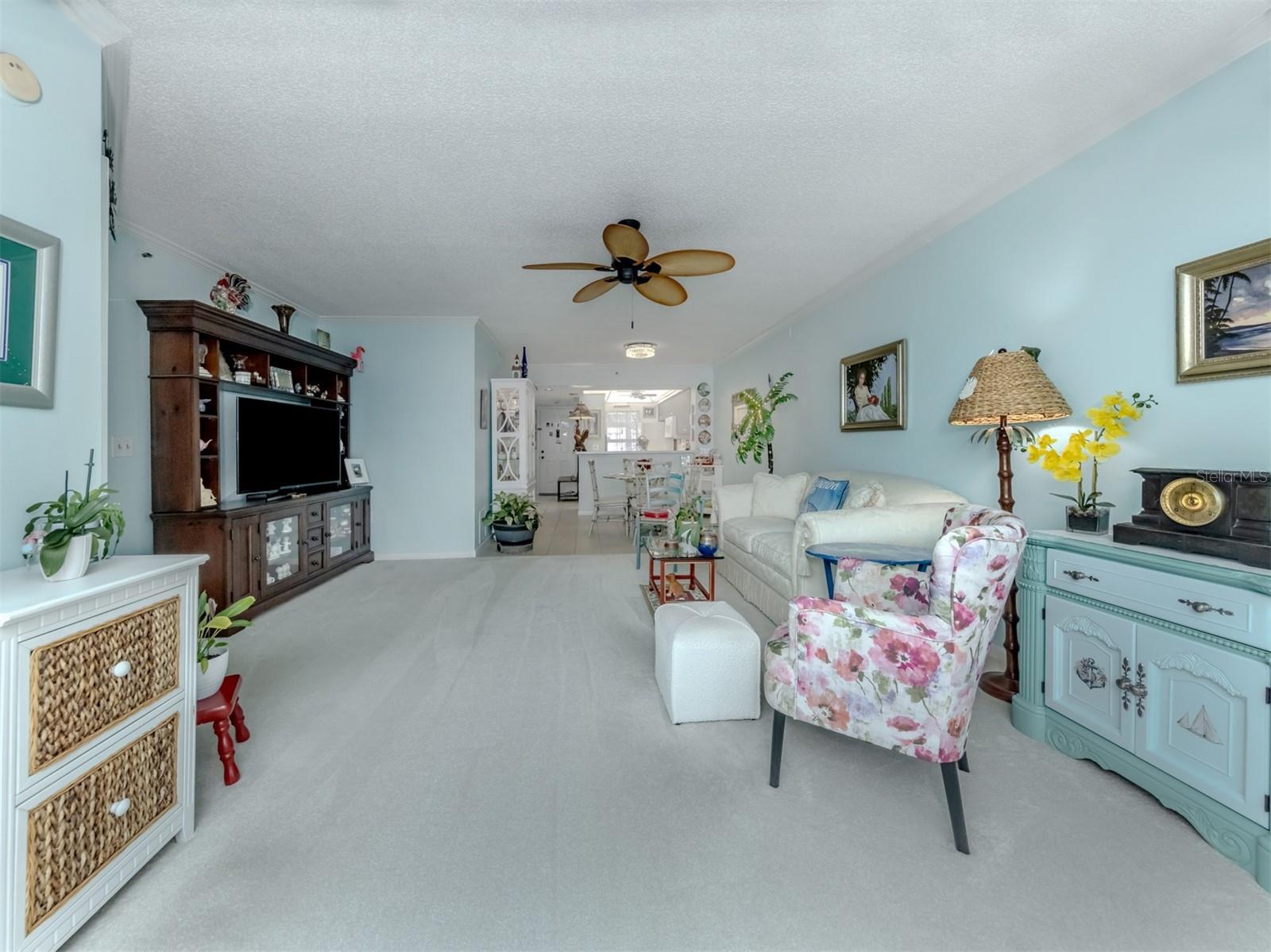 Image 28 of 100 For 818 Wexford Boulevard 818