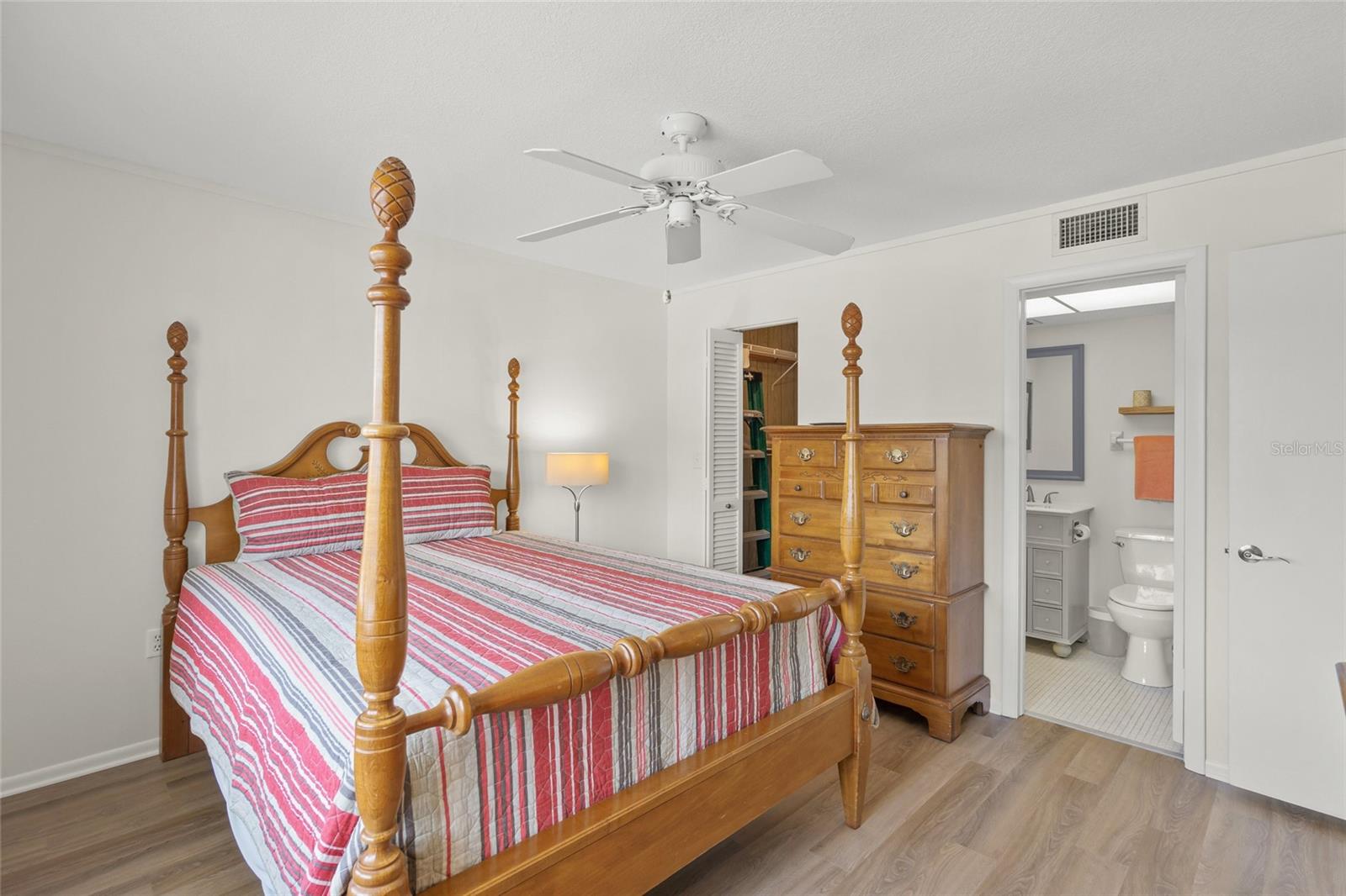 Image 11 of 30 For 708 Tamiami Trail S 319