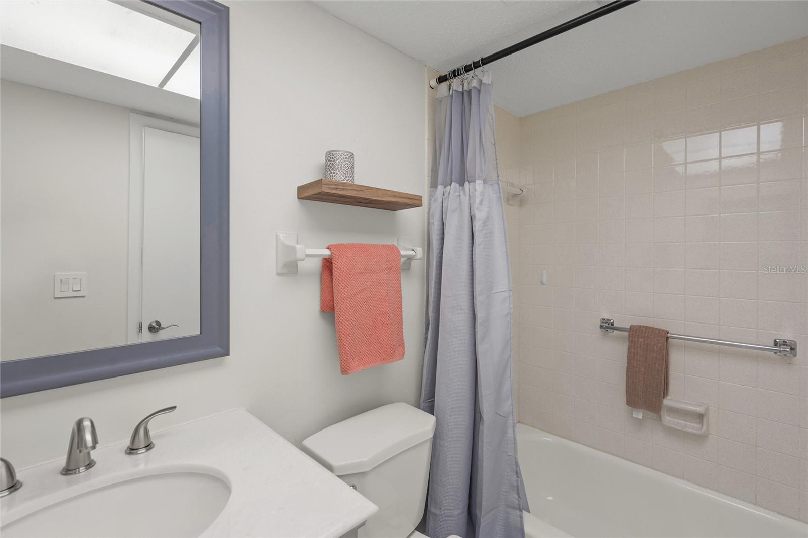 Image 15 of 30 For 708 Tamiami Trail S 319