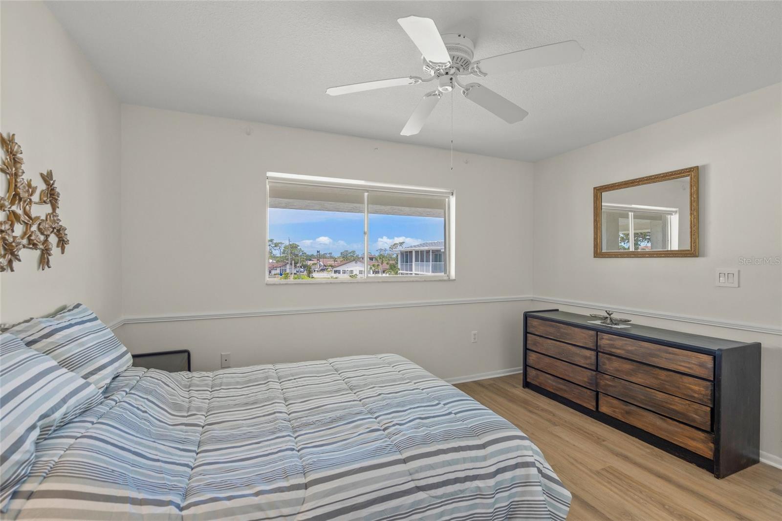 Image 19 of 30 For 708 Tamiami Trail S 319