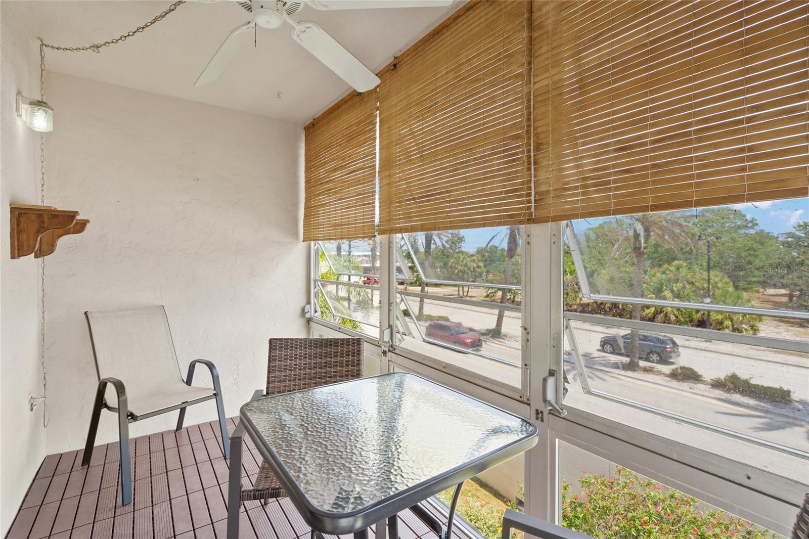 Image 24 of 30 For 708 Tamiami Trail S 319