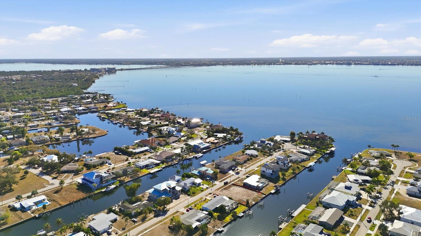 Image 13 of 64 For 217 Bangsberg Road Se