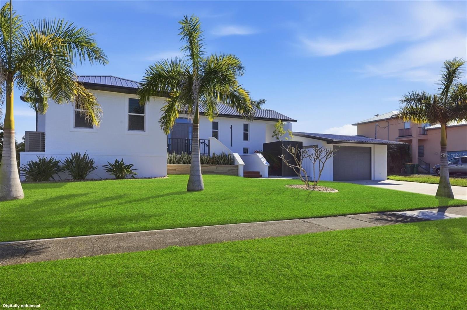 Image 16 of 64 For 217 Bangsberg Road Se