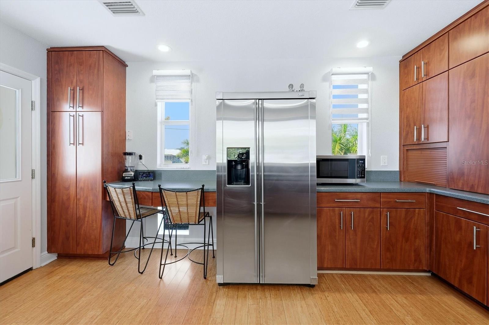 Image 27 of 64 For 217 Bangsberg Road Se