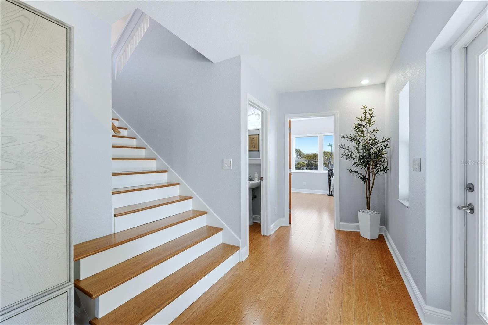 Image 38 of 64 For 217 Bangsberg Road Se