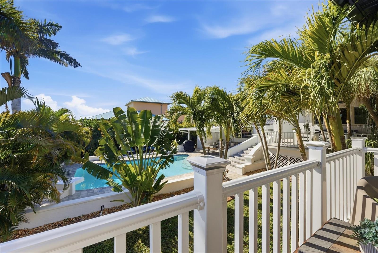 Image 4 of 64 For 217 Bangsberg Road Se