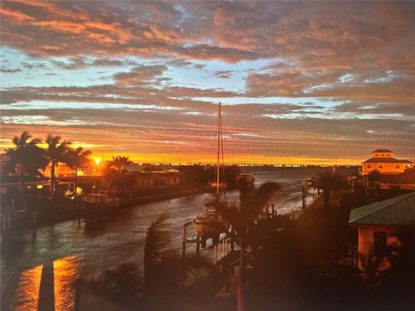 Image 9 of 64 For 217 Bangsberg Road Se