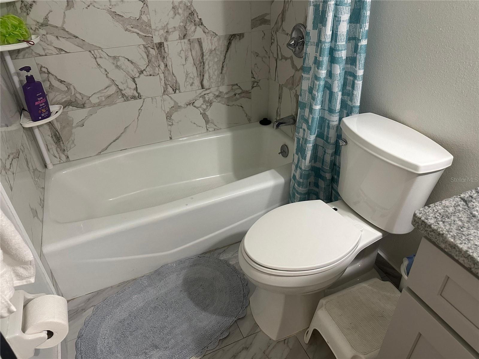 Image 12 of 19 For 6201-6205 Draw Lane