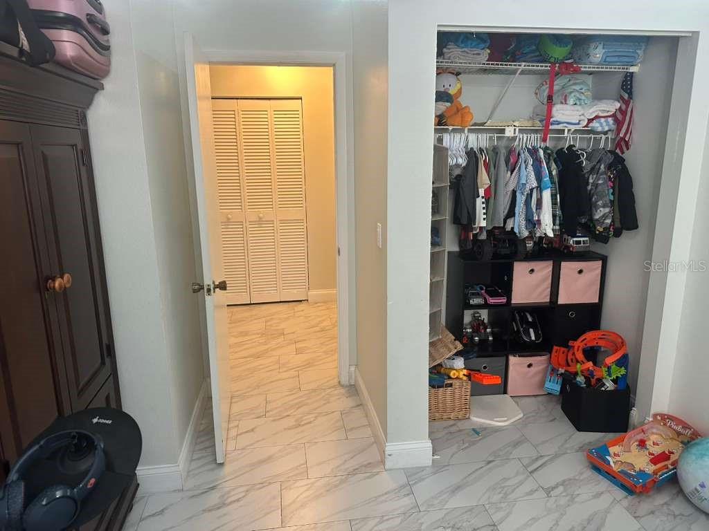 Image 6 of 19 For 6201-6205 Draw Lane