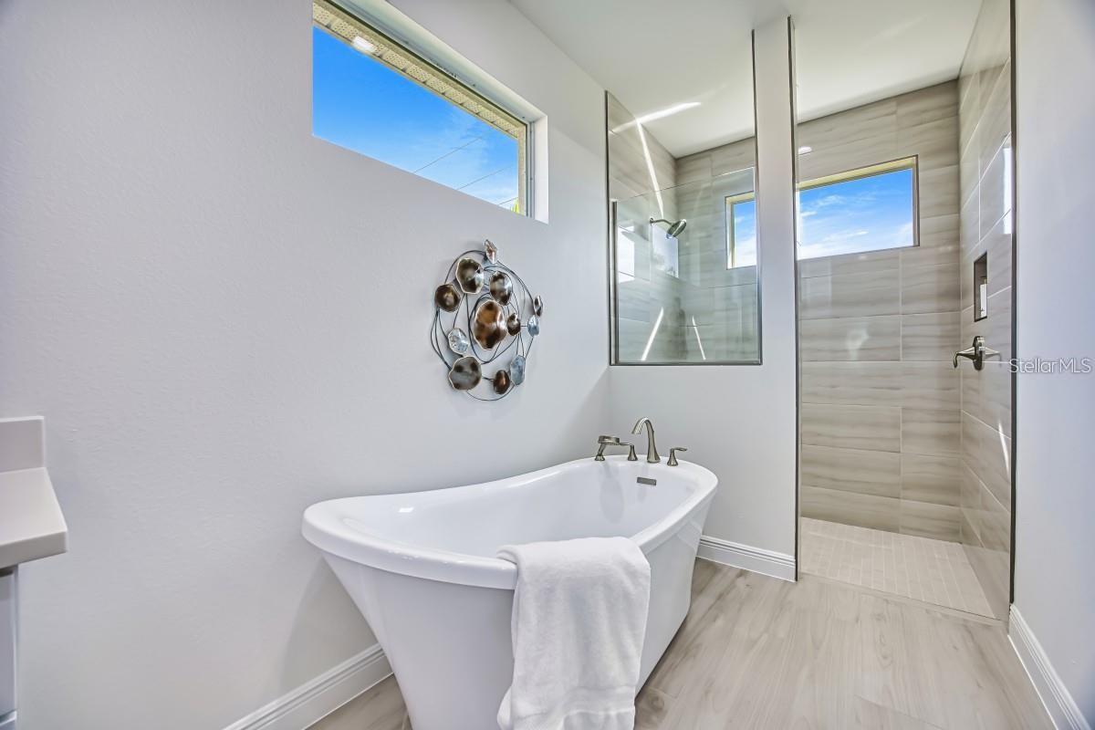 Image 12 of 22 For 16381 Cape Horn Boulevard