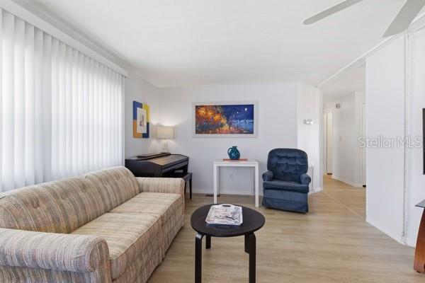 Image 10 of 40 For 499 Longwood Drive