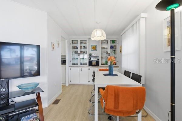 Image 13 of 40 For 499 Longwood Drive