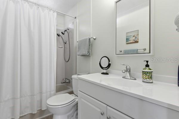 Image 23 of 40 For 499 Longwood Drive