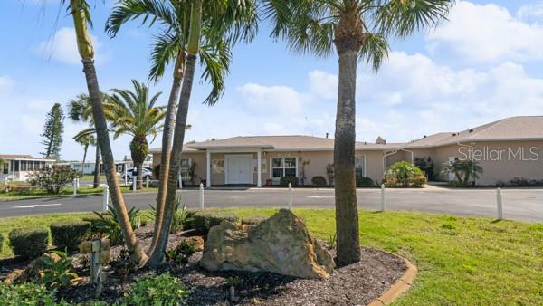 Image 34 of 40 For 499 Longwood Drive